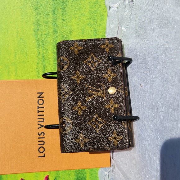 Louis Vuitton Handbags - AUTHENTIC Louis Vuitton Portefeiulle Tresor Monogram Wallet